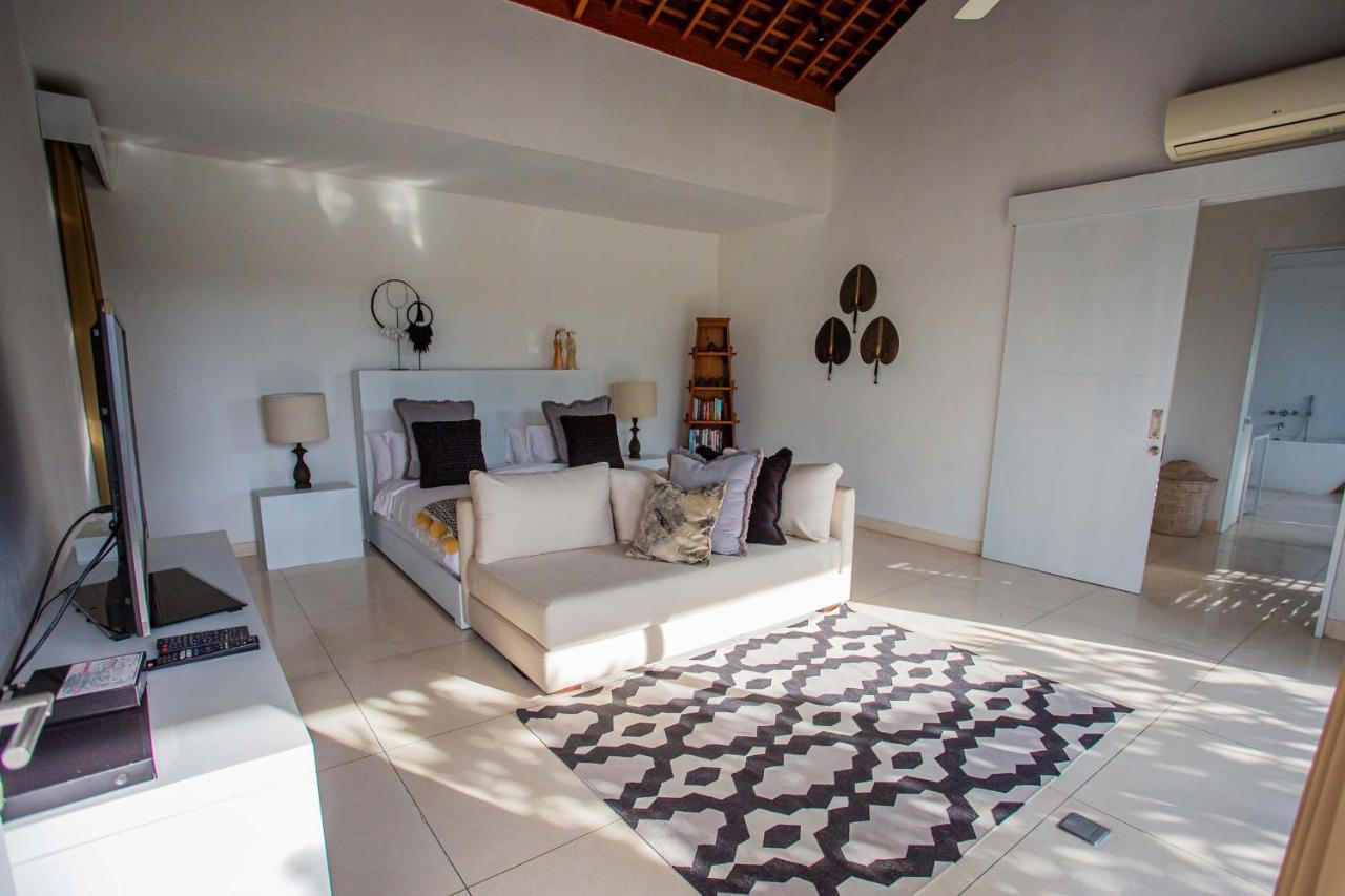 Cassamia Bali - Spacious Luxury 5 Bedroom Villa Джимбаран Экстерьер фото