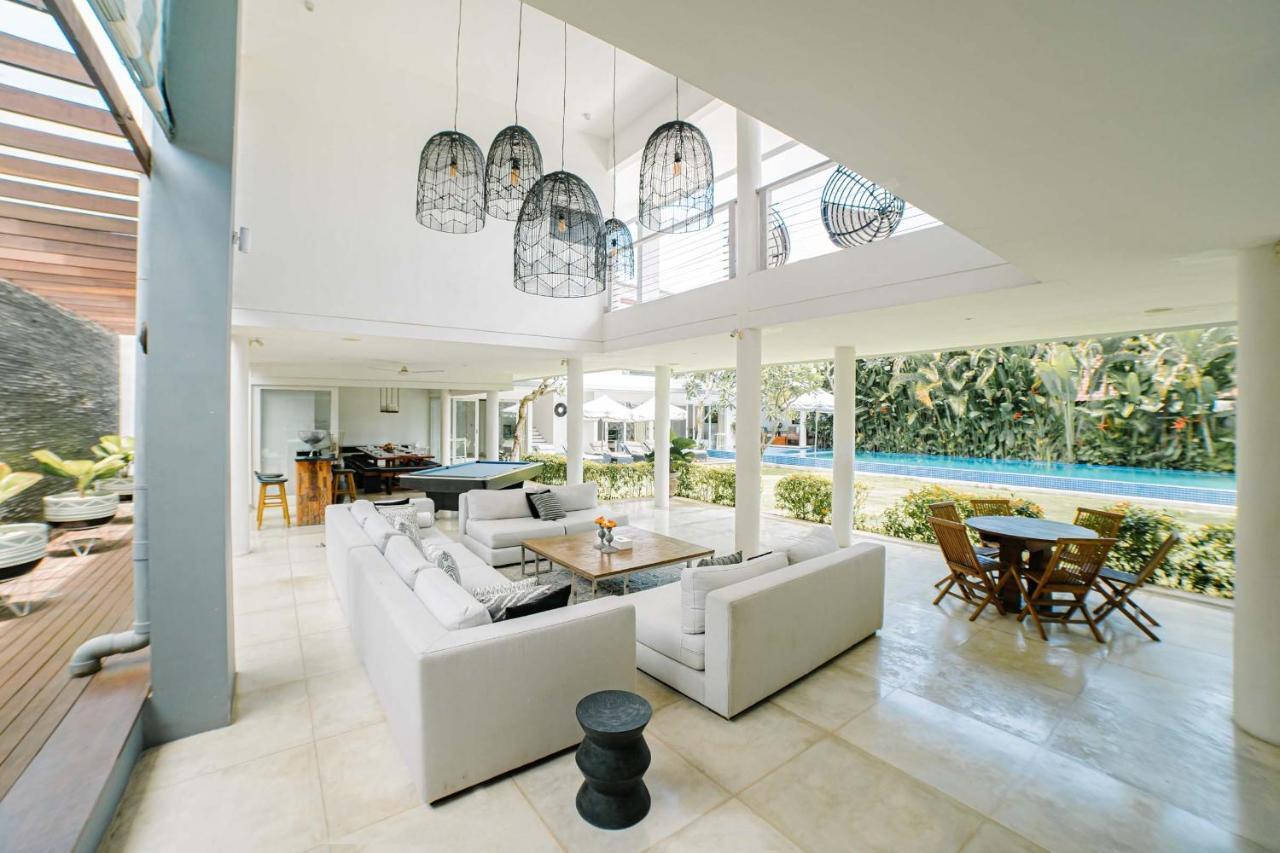 Cassamia Bali - Spacious Luxury 5 Bedroom Villa Джимбаран Экстерьер фото